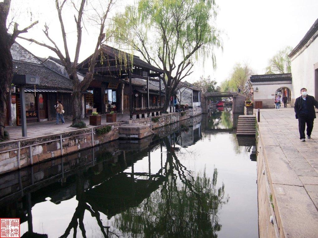 逃离违建房屋8