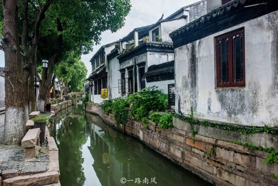 观山湖区云潭街道关工委走访慰问辖区困境未成年人